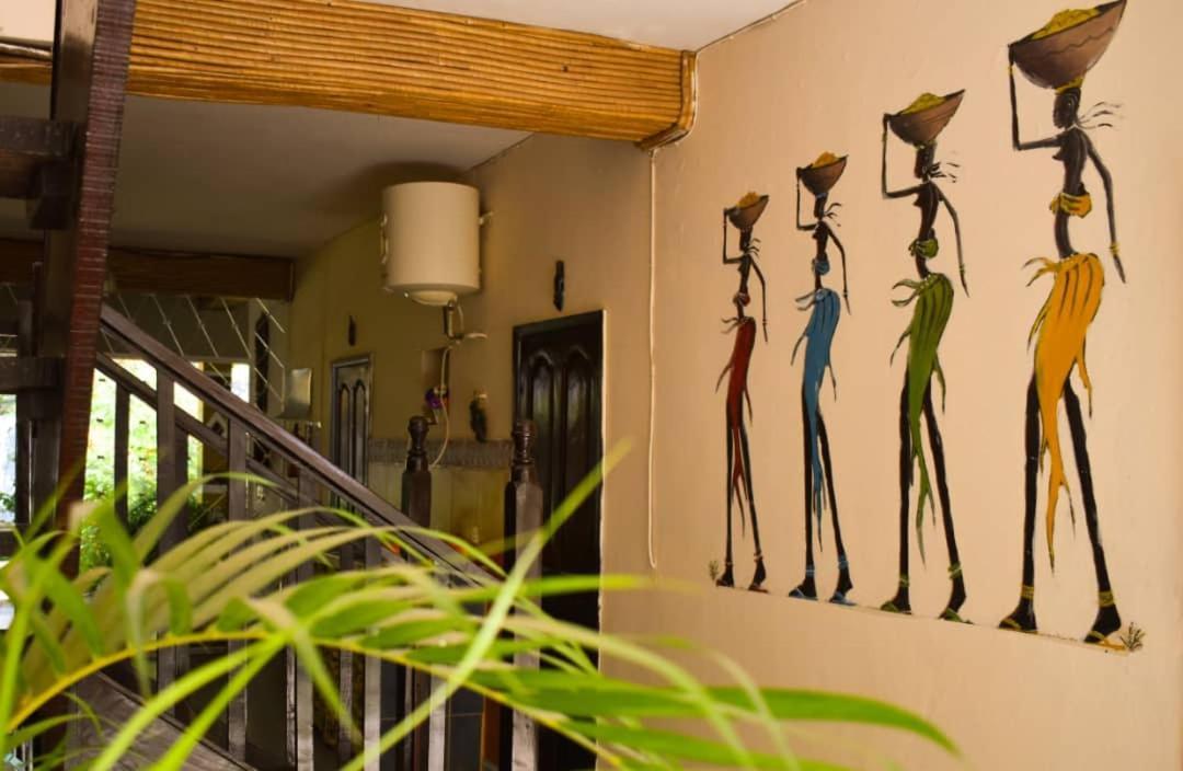 Casa Hotel Sinkiling Gambia Серекунда Екстер'єр фото