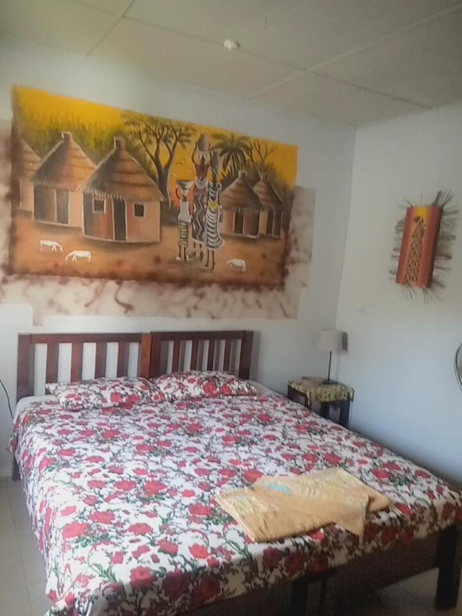Casa Hotel Sinkiling Gambia Серекунда Екстер'єр фото