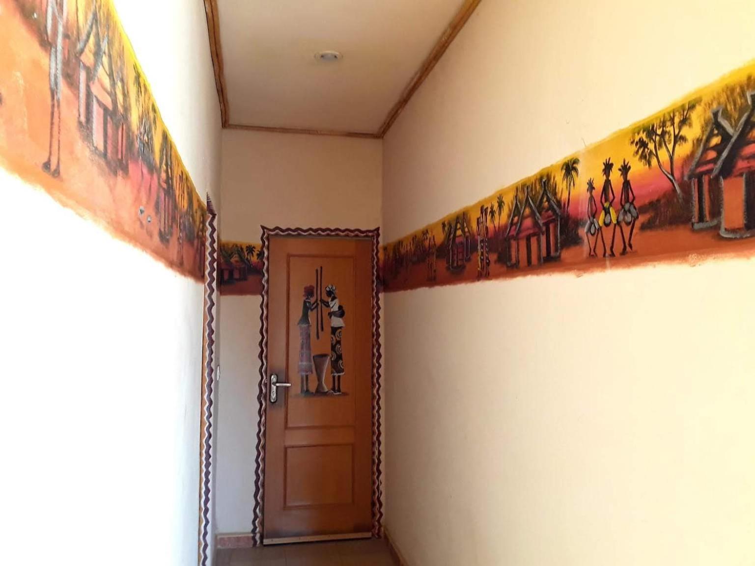 Casa Hotel Sinkiling Gambia Серекунда Екстер'єр фото