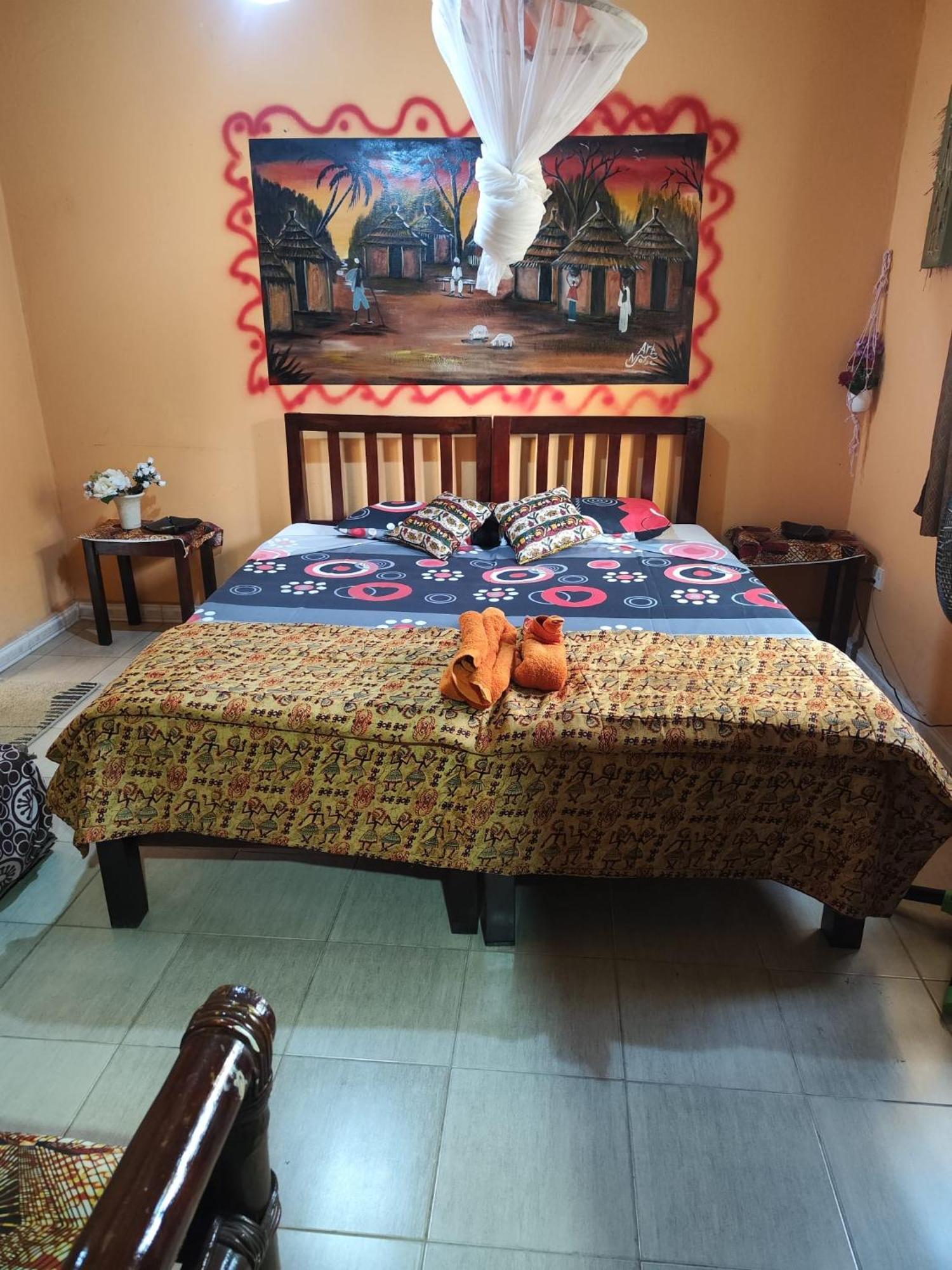 Casa Hotel Sinkiling Gambia Серекунда Екстер'єр фото